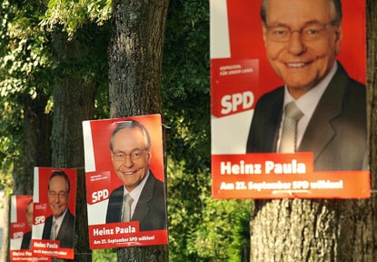 Wahlplakate - (c) DAZ